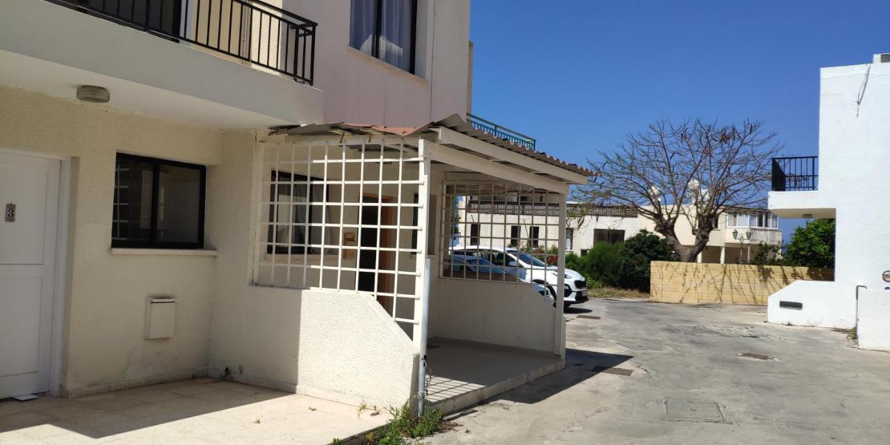 Isabella Townhouse Paphos Exterior foto