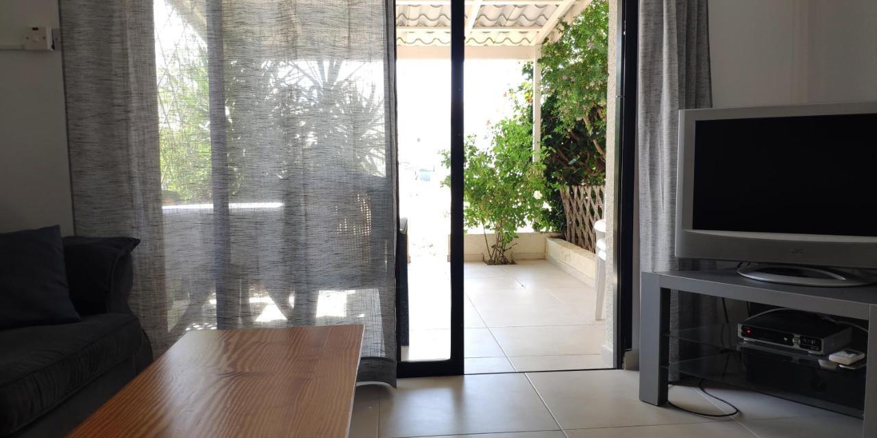 Isabella Townhouse Paphos Exterior foto